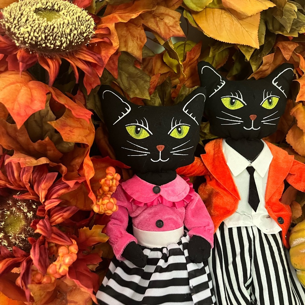 New Hand Crafted Fall Halloween Black Sitting Cats Wreath Pumpkins Sunflowers Lg - Picture 3 of 9